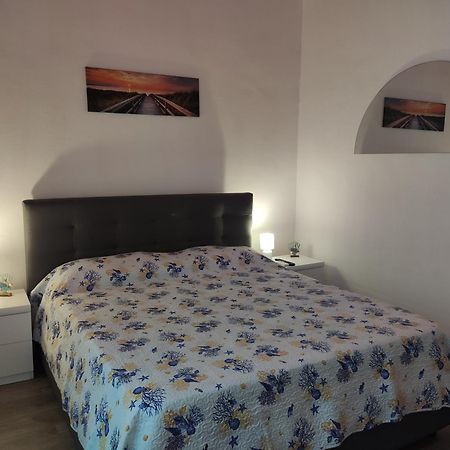Tra Il Mare E Il Borgo - Pulsano Appartement Buitenkant foto