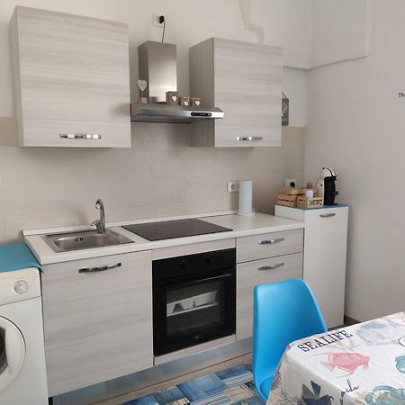 Tra Il Mare E Il Borgo - Pulsano Appartement Buitenkant foto
